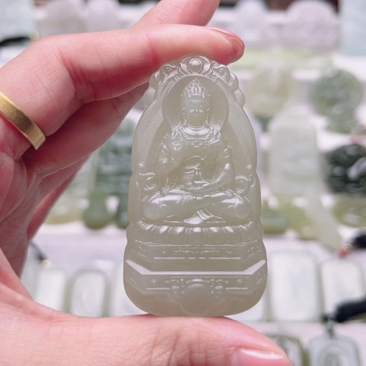 伟***领和田玉未镶嵌颈饰