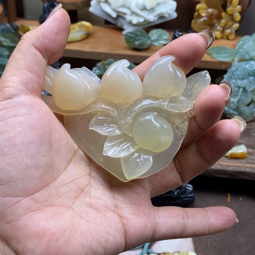 乐***遥蛇纹石玉未镶嵌吊坠(不含链)