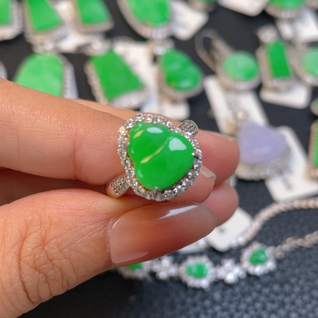 翡翠银S925镶嵌颈饰