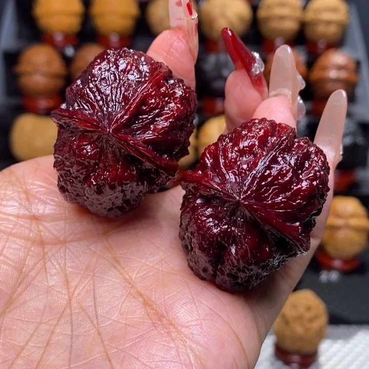 文玩核桃把件地闷三棱42号