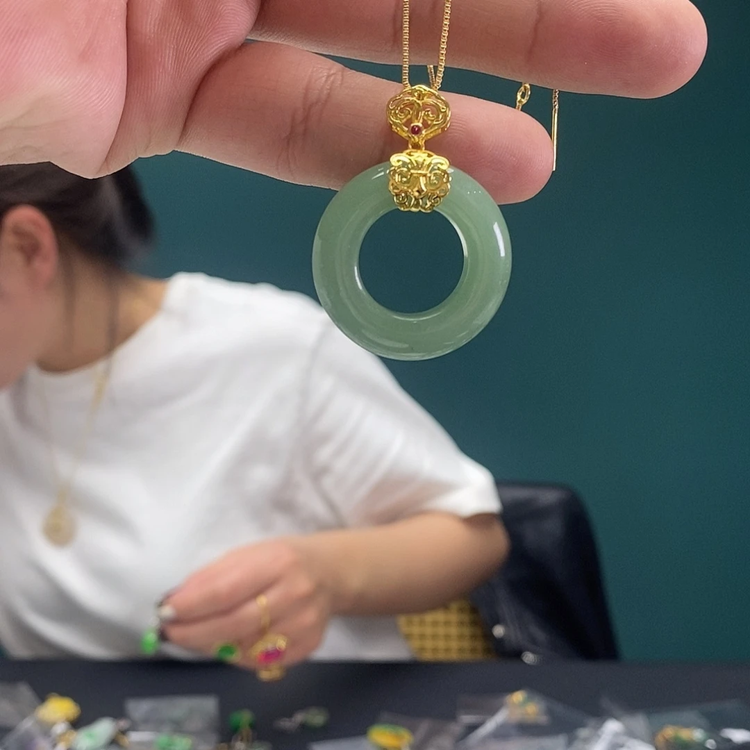 翡翠未镶嵌戒指88