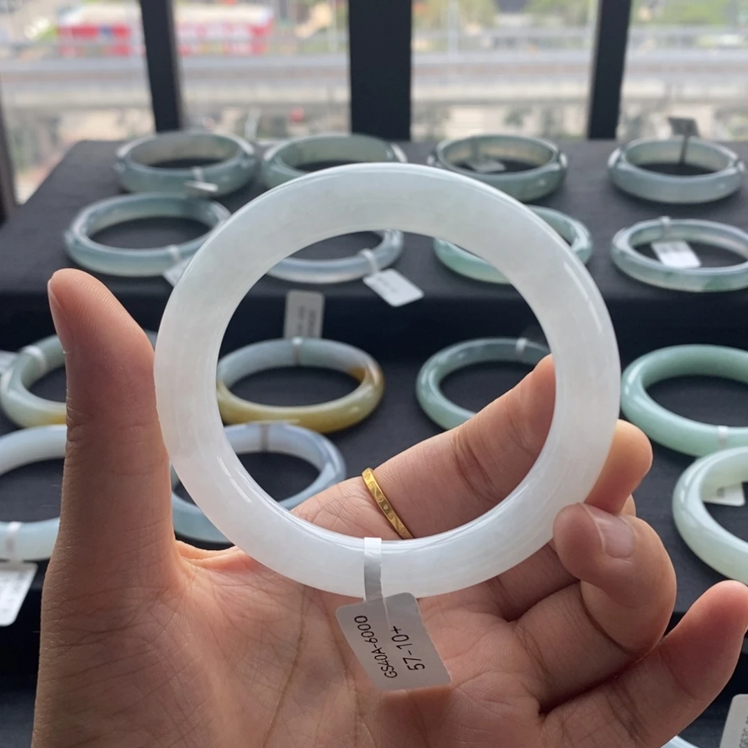 翡翠手镯未镶嵌57.3圆