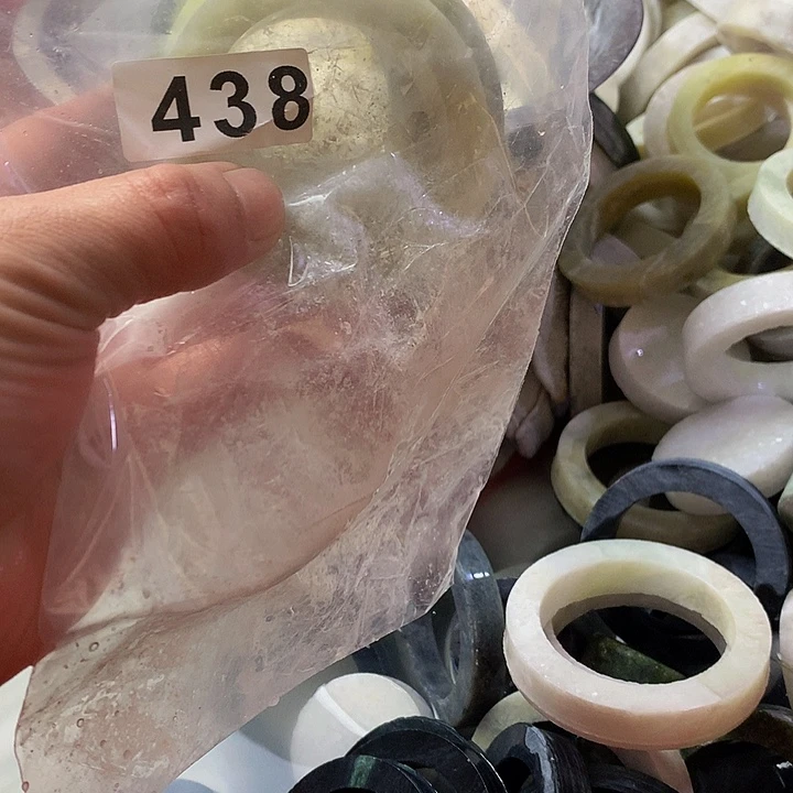 蛇纹石玉珠宝半成品未镶嵌