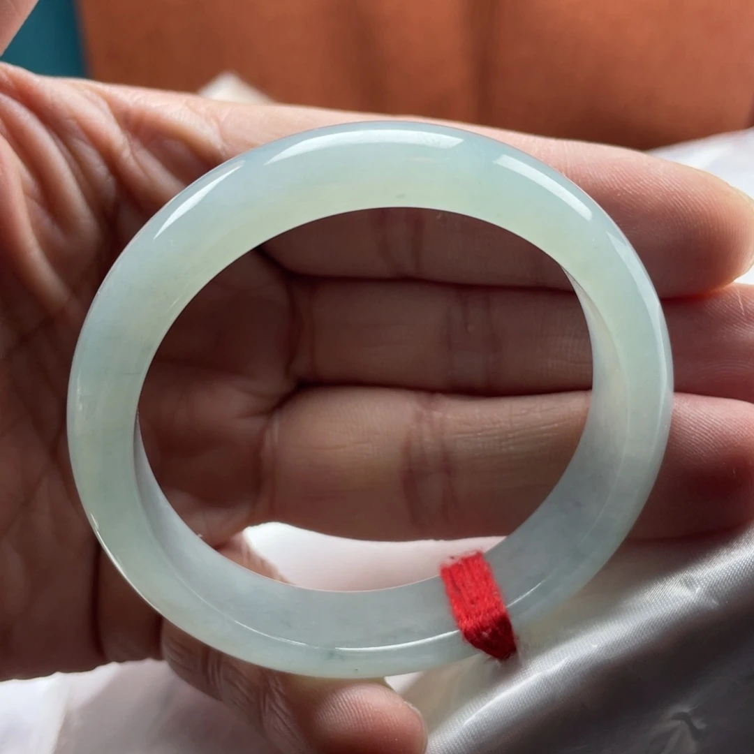 翡翠手镯未镶嵌56.2糯冰晴底