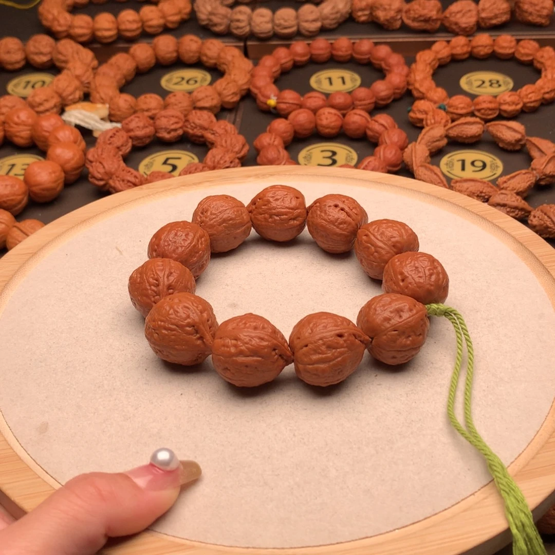 文玩核桃手串麻团