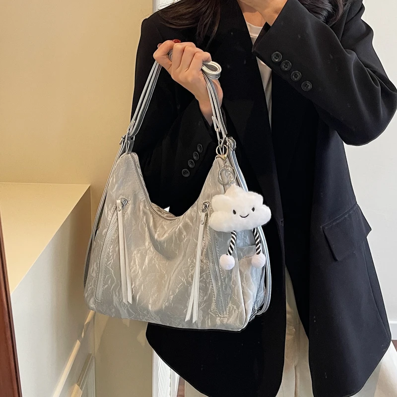 多功能斜挎包包女士2025新款双肩包高级感通勤单肩包大容量托特包