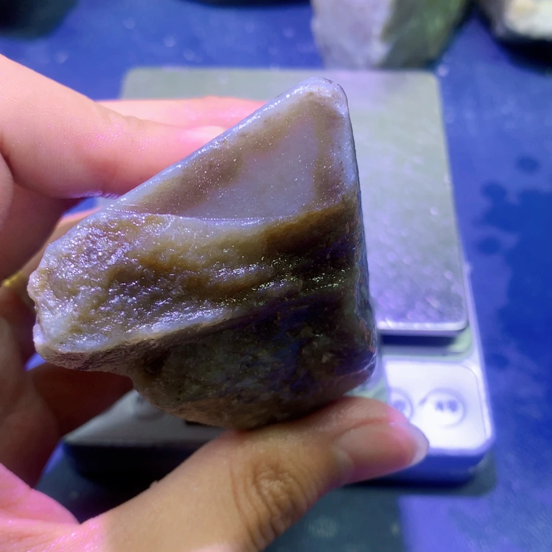 未镶嵌和田玉（糖玉）珠宝半成品