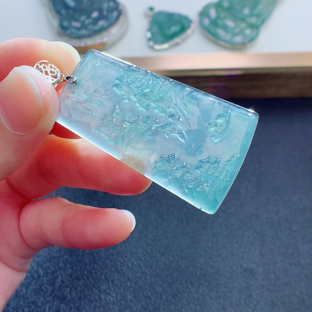 翡翠颈饰未镶嵌翡翠