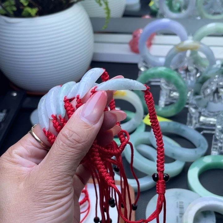 翡翠未镶嵌手链翡翠