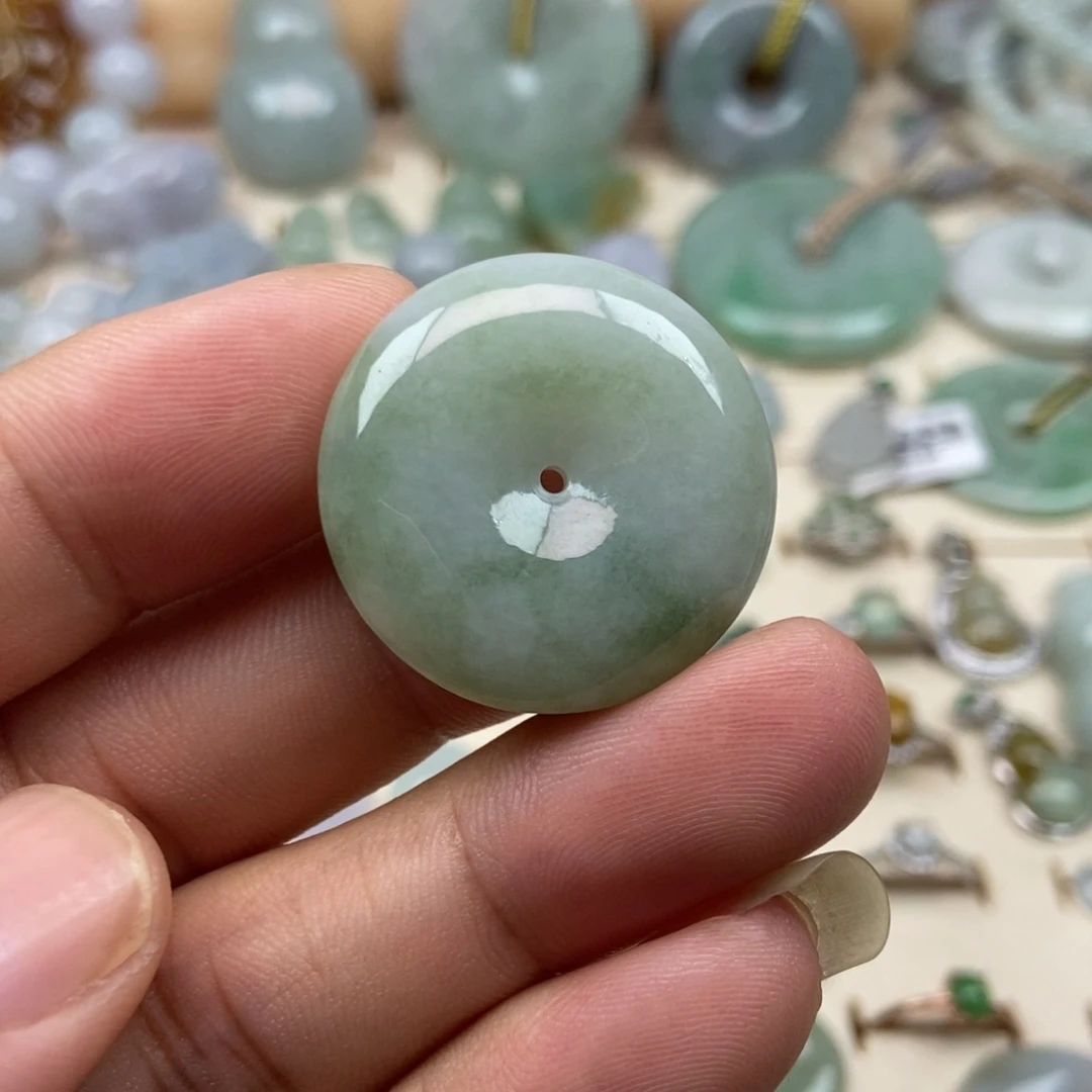 翡翠未镶嵌颈饰20