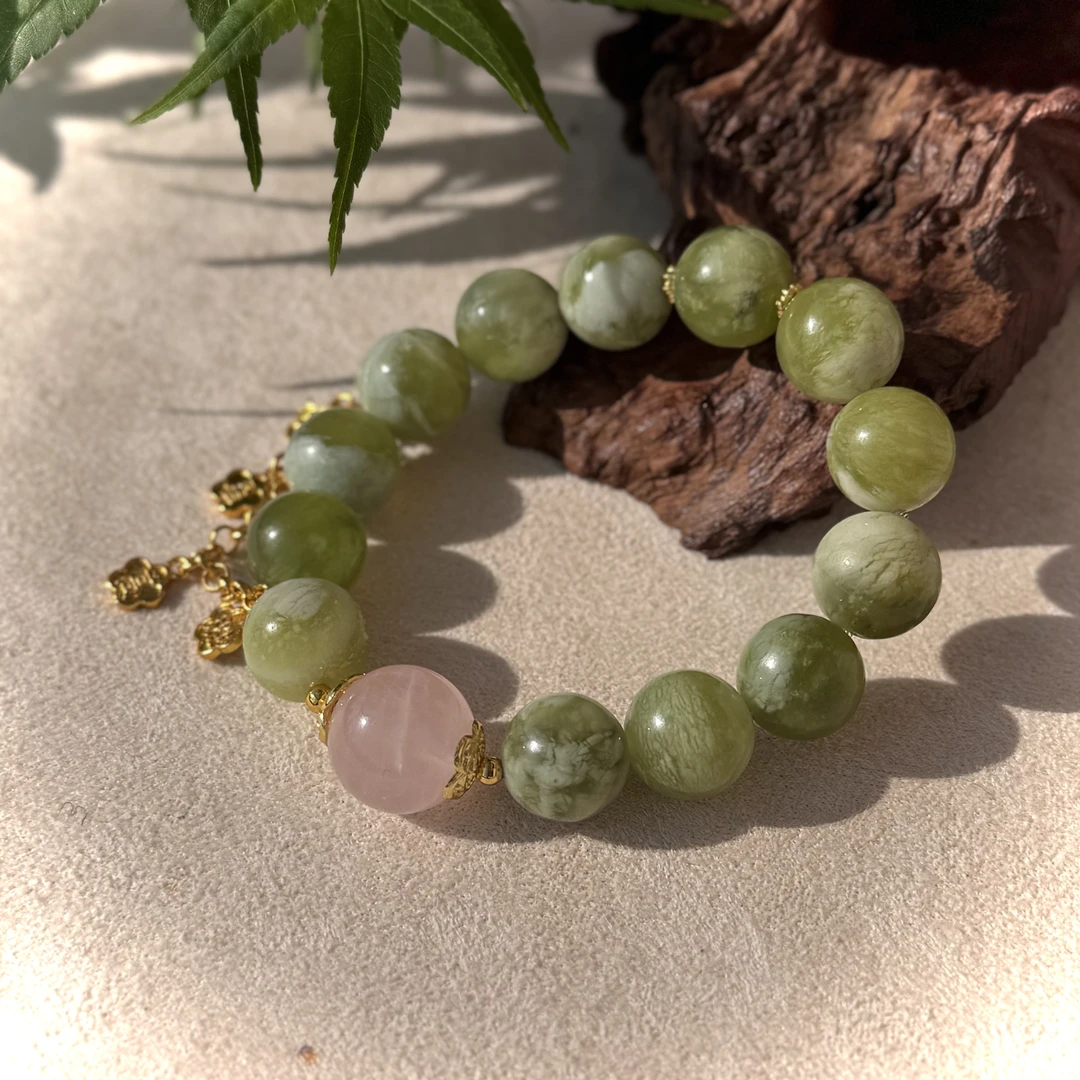 春天的一抹翠绿 青提奶盖 天然水晶手串 Y037