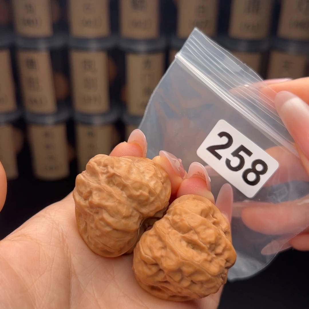 文玩核桃吊坠蛤蟆头39