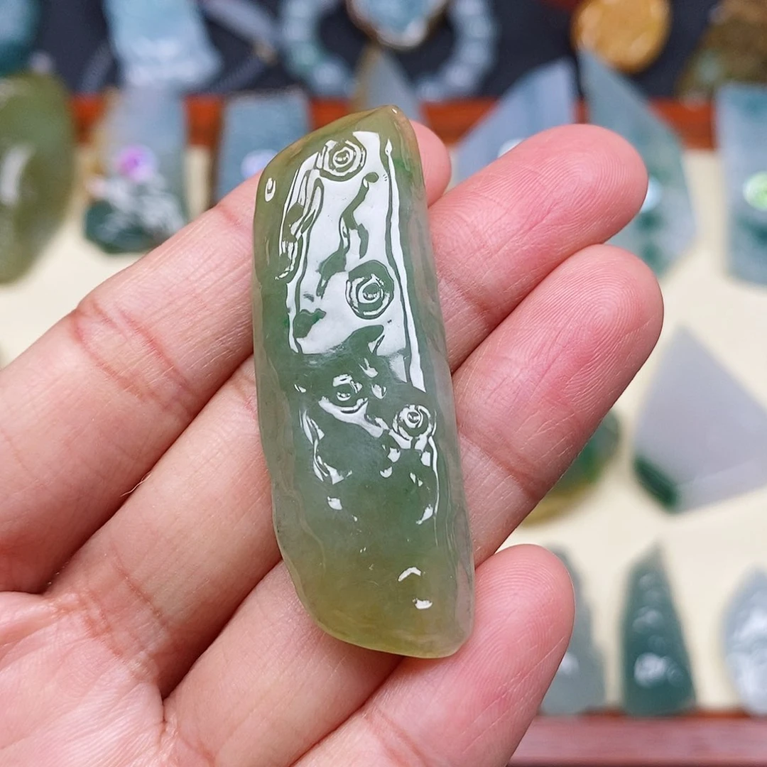 颈饰未镶嵌翡翠翡翠