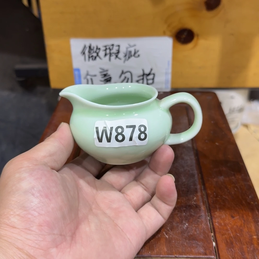 微瑕疵介意勿拍陶瓷器皿M116