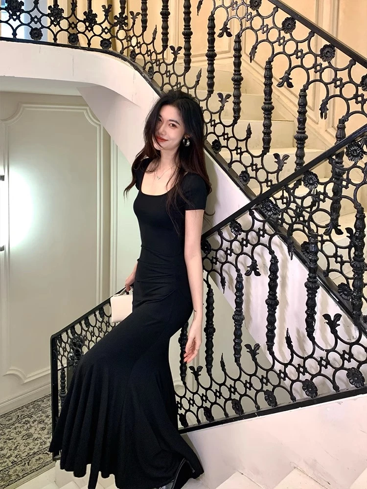 步步生莲u领短袖连衣裙女夏季新款收腰显瘦性感包臀气质鱼尾长裙