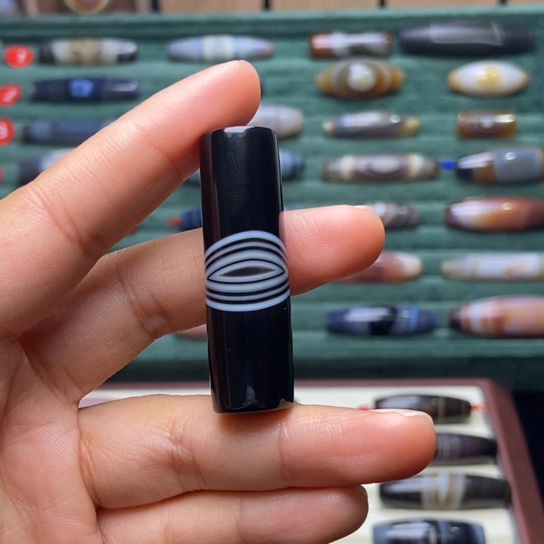 凯***盆玛瑙/玉髓未镶嵌颈饰