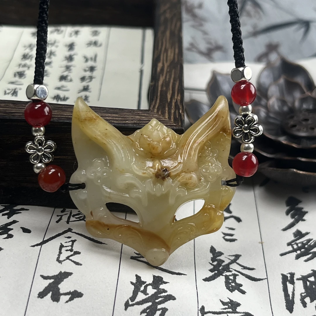 岫玉狐狸面具吊坠挂件水墨花玉冰料手工工艺精美俏色幽灵镶嵌