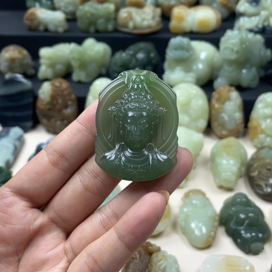 颈饰未镶嵌和田玉