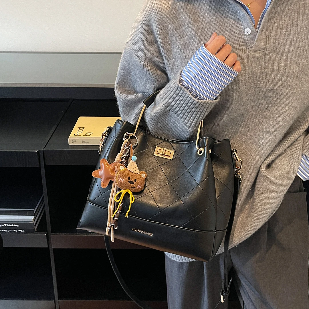 艾米兔女包2025新款时尚复古质感潮流小众格子通勤手提单肩斜挎包