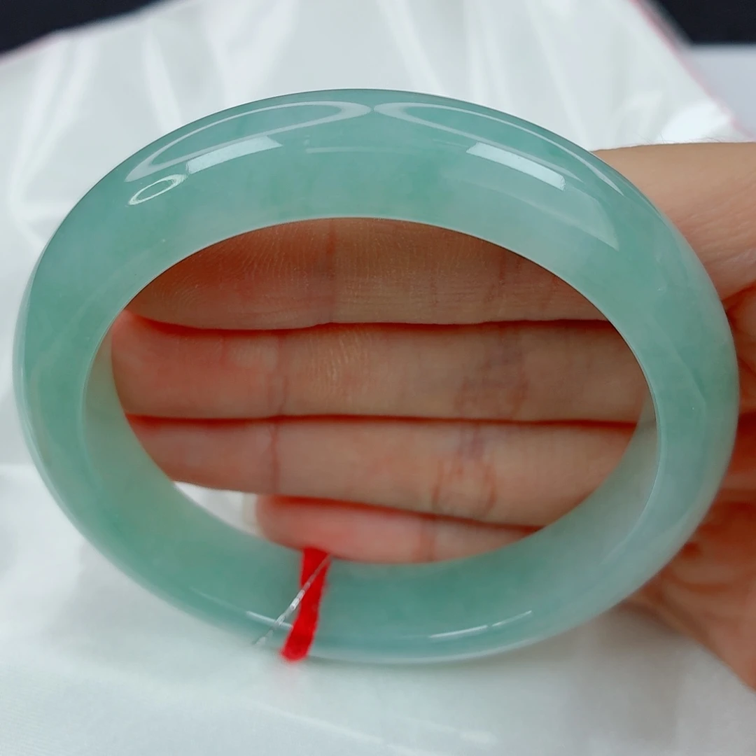 翡翠未镶嵌手镯56.8正圈，胶润湖水蓝，显白，023