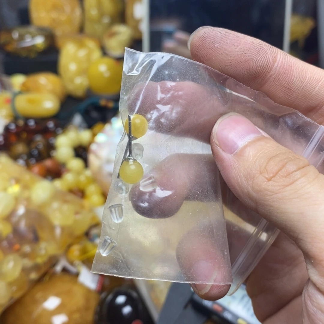 小****未镶嵌琥珀珠宝奇石