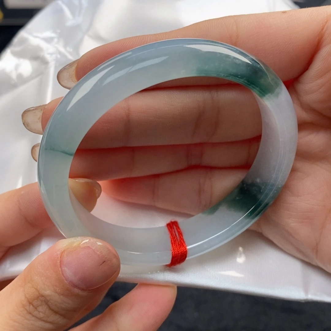 【闪购商品】翡翠手镯未镶嵌10号贵妃