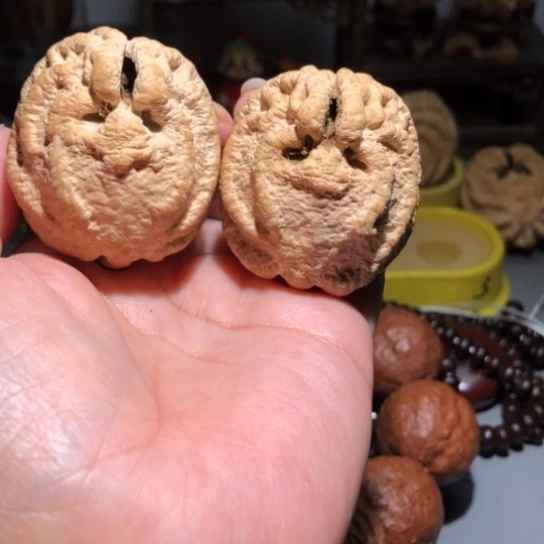 橄榄核吊坠乾坤鬼脸42