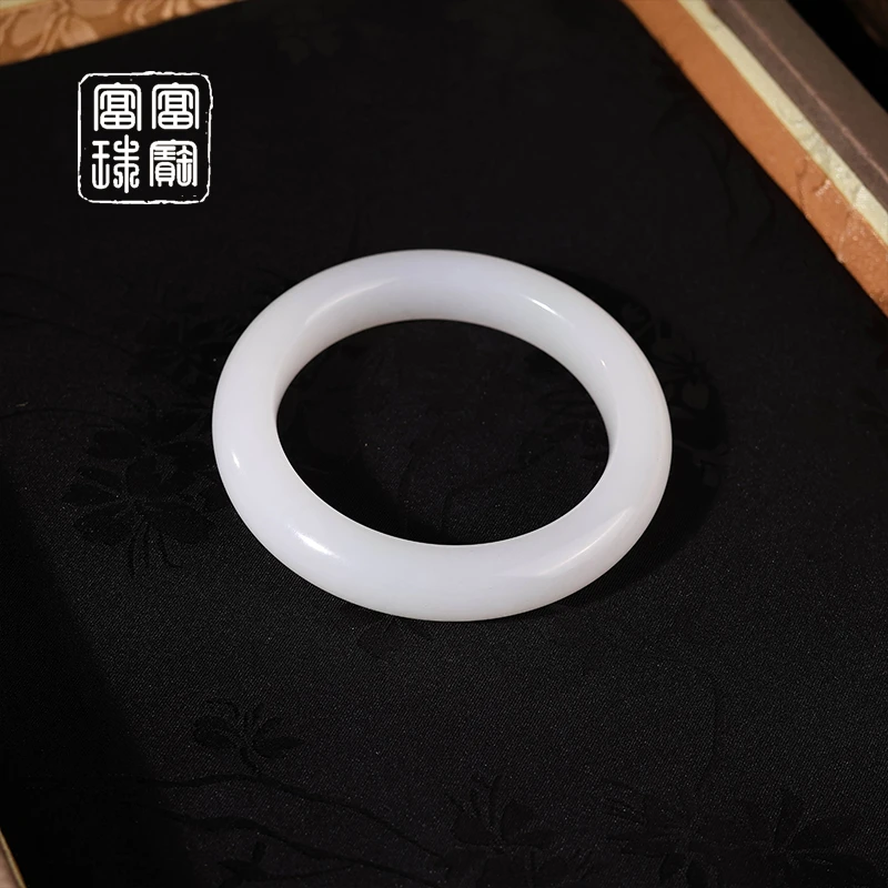 【白锦云】富富珠宝 和田玉百搭时尚手镯（天然珠宝多样性发）