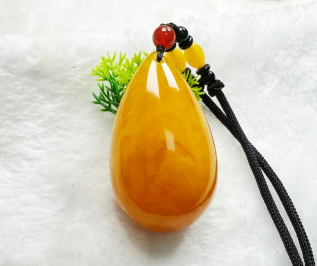 w133古巴新蜜 蜜糖红双面立体蛋面水滴36克