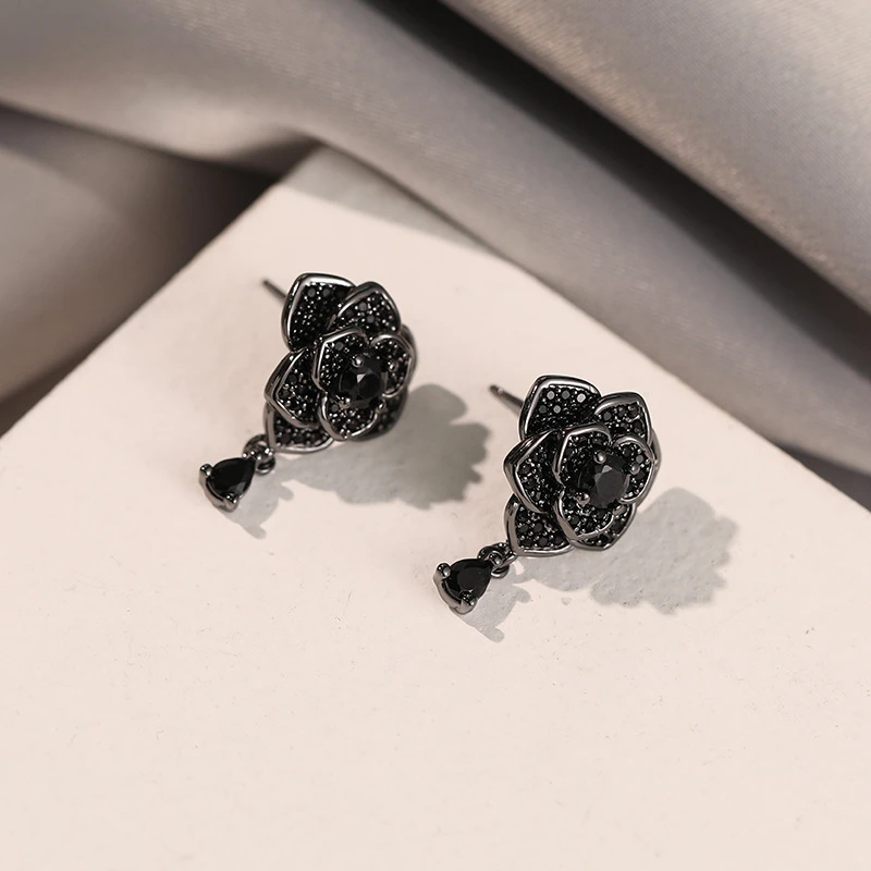 0149#黑色玫瑰镶钻耳钉女时尚气质高级感耳坠