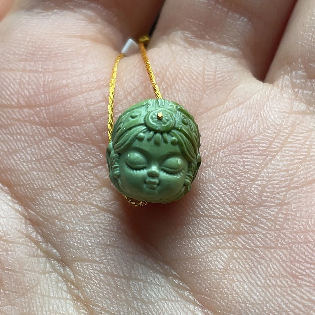 绿松石未镶嵌颈饰