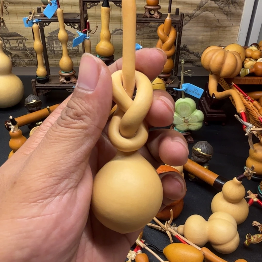 梧****2588565888988888899