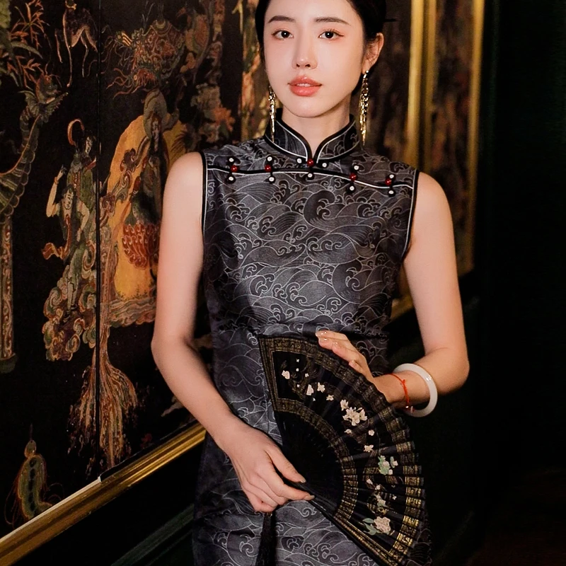 复古日记“岁聿”桑蚕丝提花缎海浪纹中式一字襟旗袍连衣裙25FL440