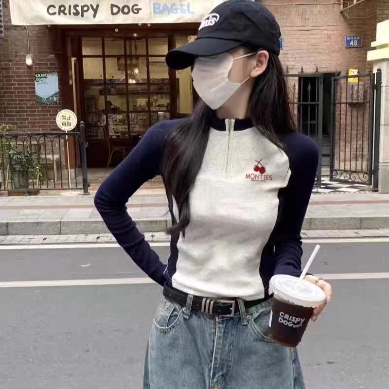 灰色撞色正肩T恤女减龄常规款长袖设计感显瘦卡通百搭少女风印花
