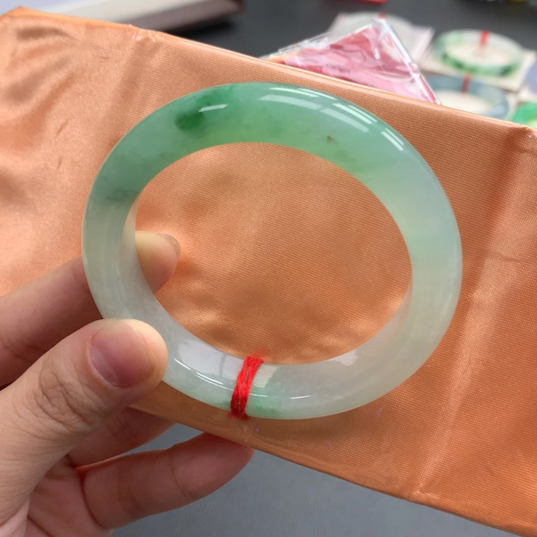 翡翠未镶嵌手镯16号