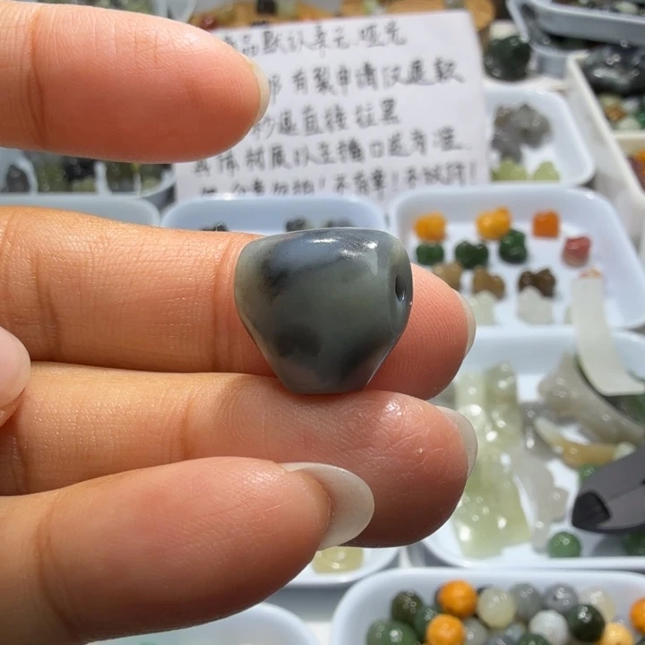 未镶嵌和田玉珠宝半成品