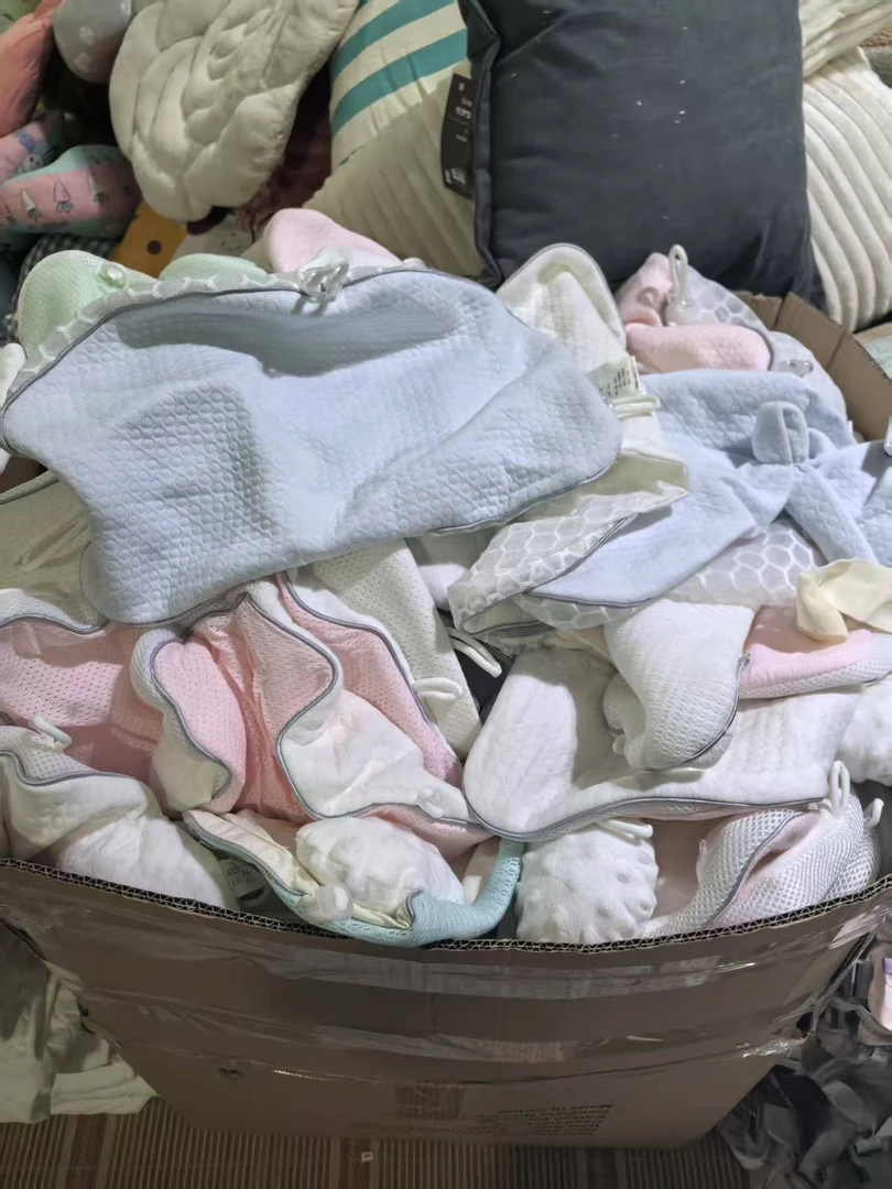 《厚广家》3楼杂款定型枕枕套 发10个 不挑款