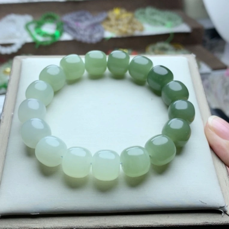 12mm高品渐变型珠手串老型