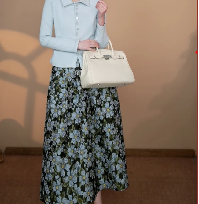 小井定制私服【蓝花】新款女装半身裙春夏时尚穿搭J24W238