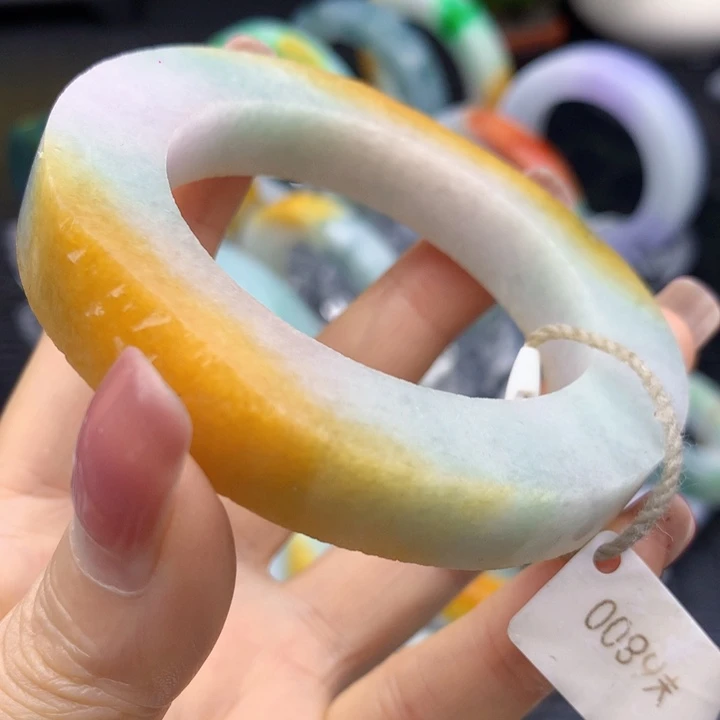定制翡翠未镶嵌翡翠手镯