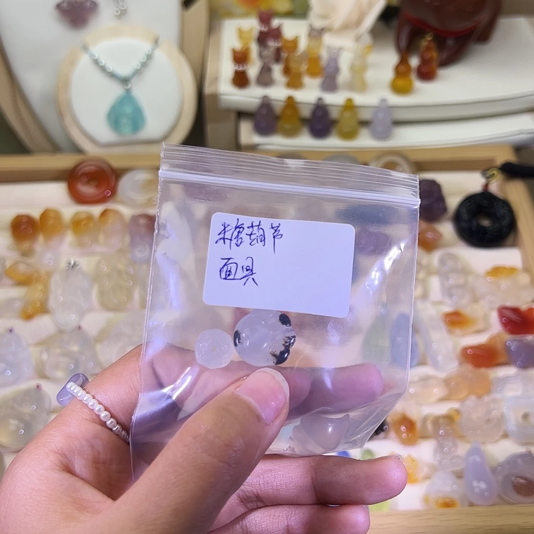 咸***福玛瑙/玉髓颈饰未镶嵌