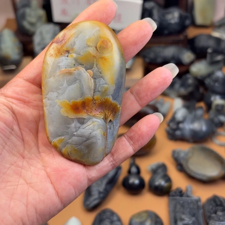 和田玉未镶嵌颈饰