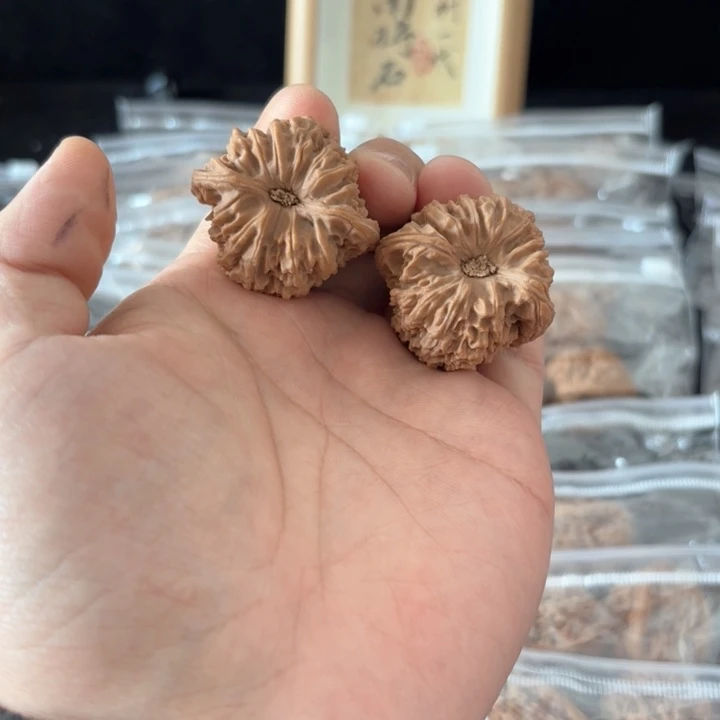 文玩核桃吊坠^****^南将