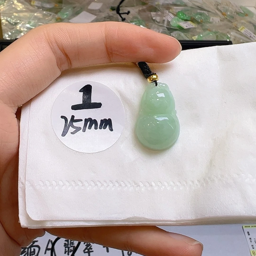 翡翠未镶嵌吊坠(不含链)翡翠