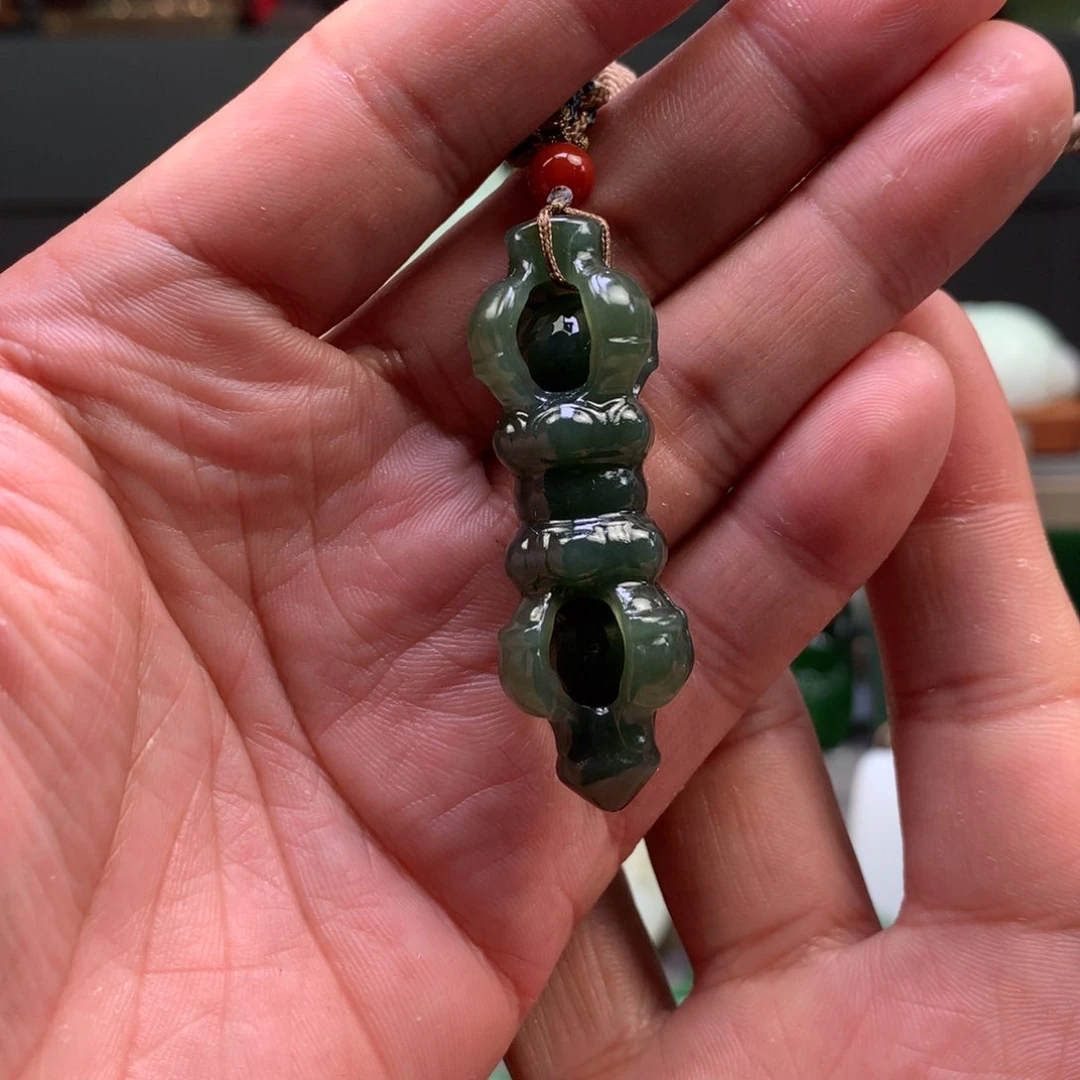 和田玉和田玉吊坠未镶嵌未镶嵌