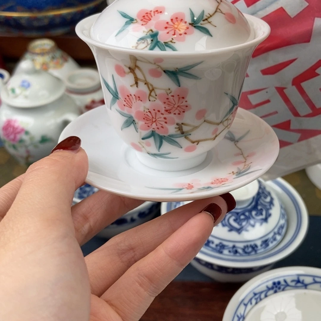 陶瓷艺术家的作品是一种