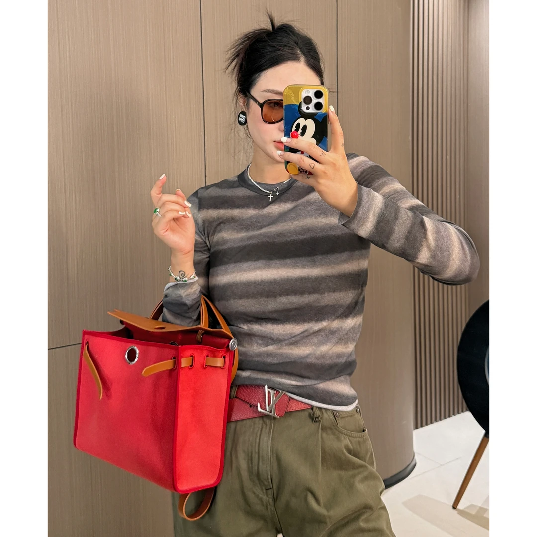 【菲儿推荐】韩式长袖T恤条纹圆领打底衫女款秋季宽松显瘦防晒衫