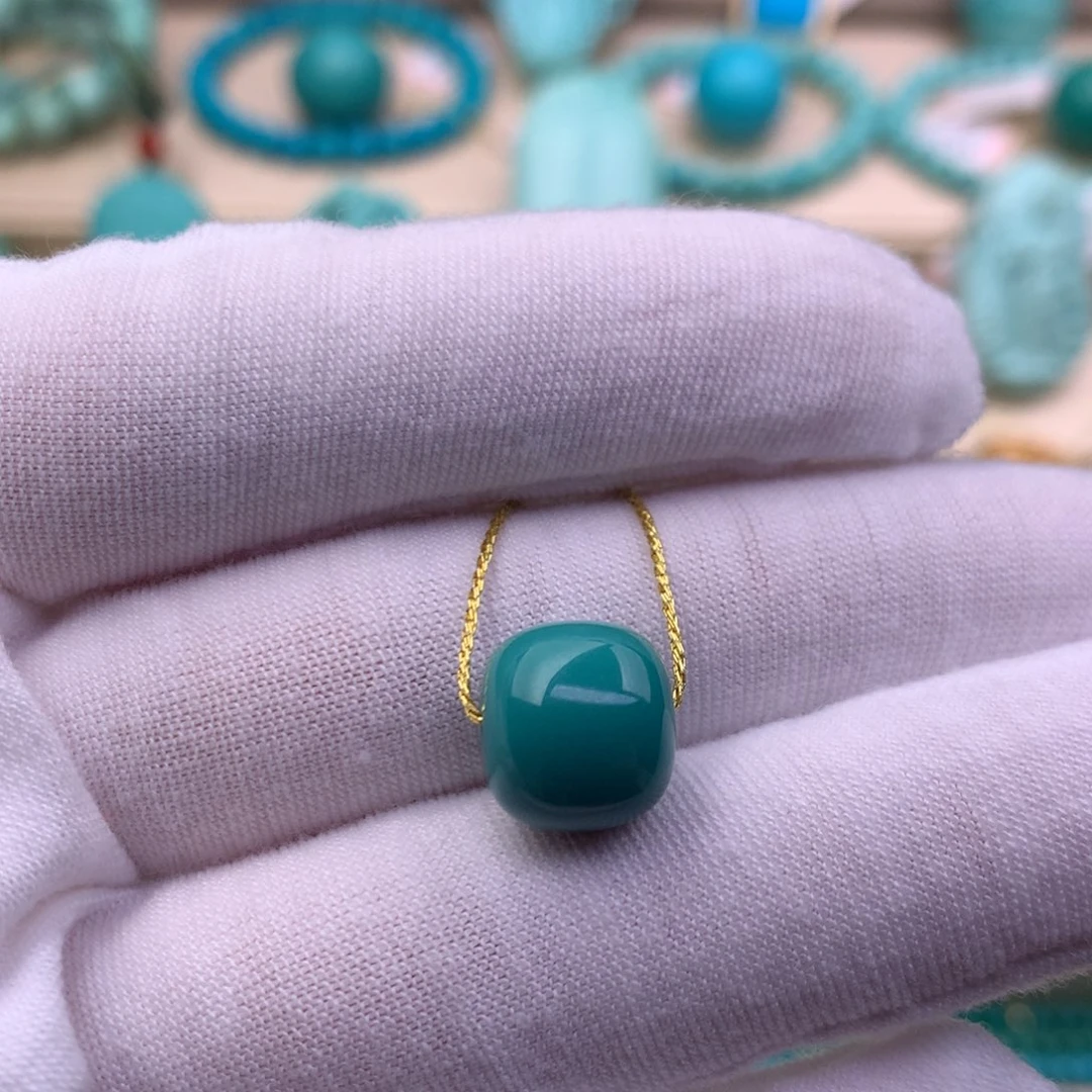 绿松石未镶嵌珠宝奇石11.3*10.3