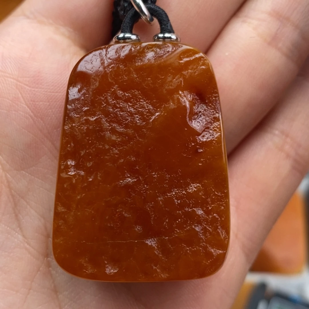 琥珀吊坠(赠链)未镶嵌
