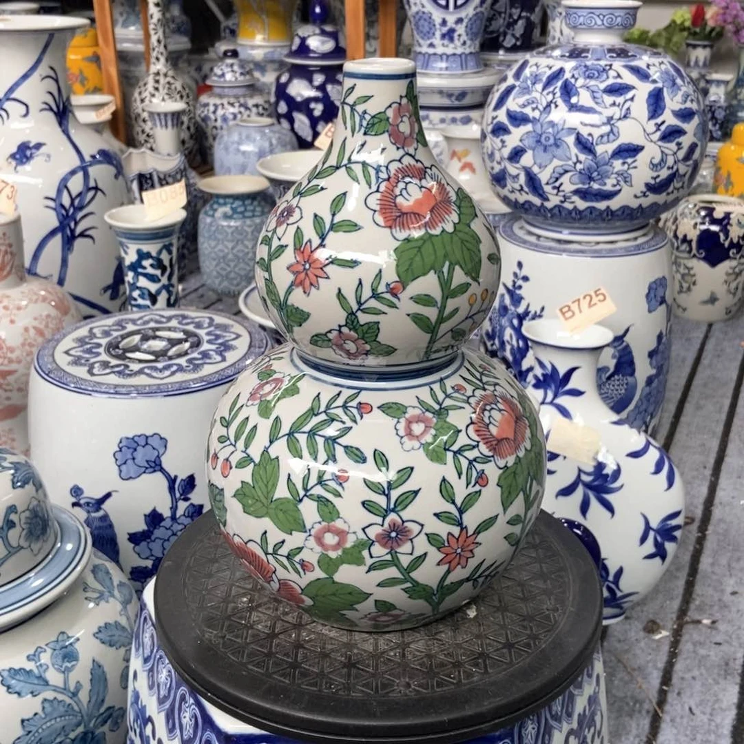 摆件葫芦花瓶手绘釉下彩